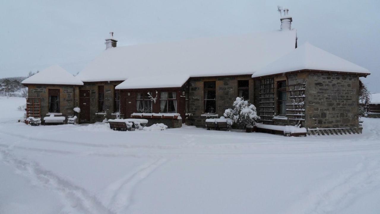 Meadowside Cottages Balavil Εξωτερικό φωτογραφία
