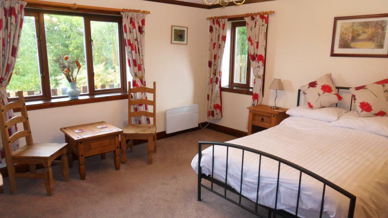 Meadowside Cottages Balavil Εξωτερικό φωτογραφία
